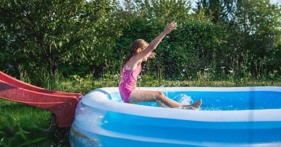 Saiba como limpar piscina inflável em poucos passos